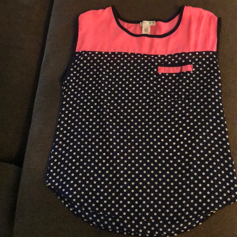 Size medium shirt